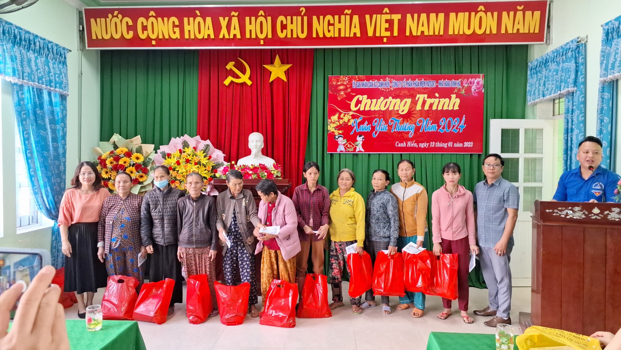 PATSOFT TRAO QUÀ TẾT TẠI BÌNH ĐỊNH